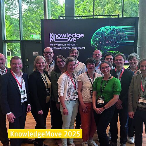 🚀 KnowledgeMove 2025: Premiere am Karriere-Campus Hannover!

Am 19.06. fand die erste #KnowledgeMove von @hannoverimpuls...