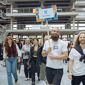 Der Countdown läuft 🤗
Schon bald dürfen wir unsere neuen Erstsemester an der Fakultät III willkommen heißen – und wir... Der Countdown läuft 🤗
Schon bald dürfen wir unsere neuen Erstsemester an der Fakultät III willkommen heißen – und wir...